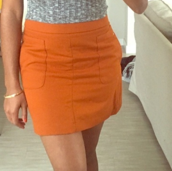 H&M Dresses & Skirts - Rust H&M short skirt